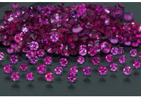 Sapphire (magenta-pink) diamond cut